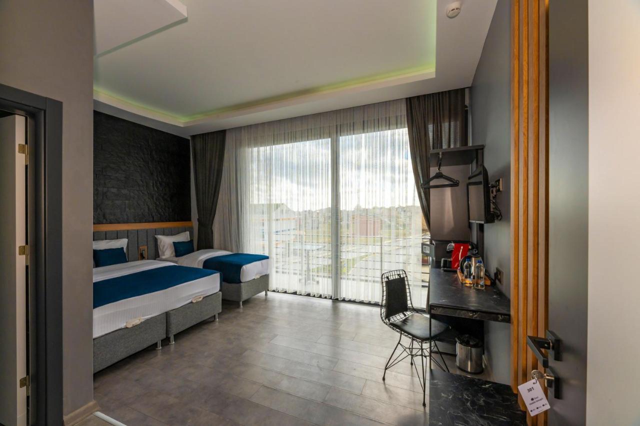 Arnavutkoy Melanj Airport Hotel מראה חיצוני תמונה