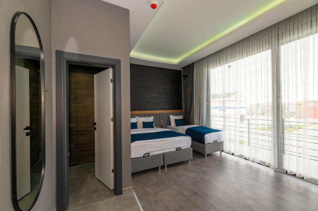 Arnavutkoy Melanj Airport Hotel מראה חיצוני תמונה