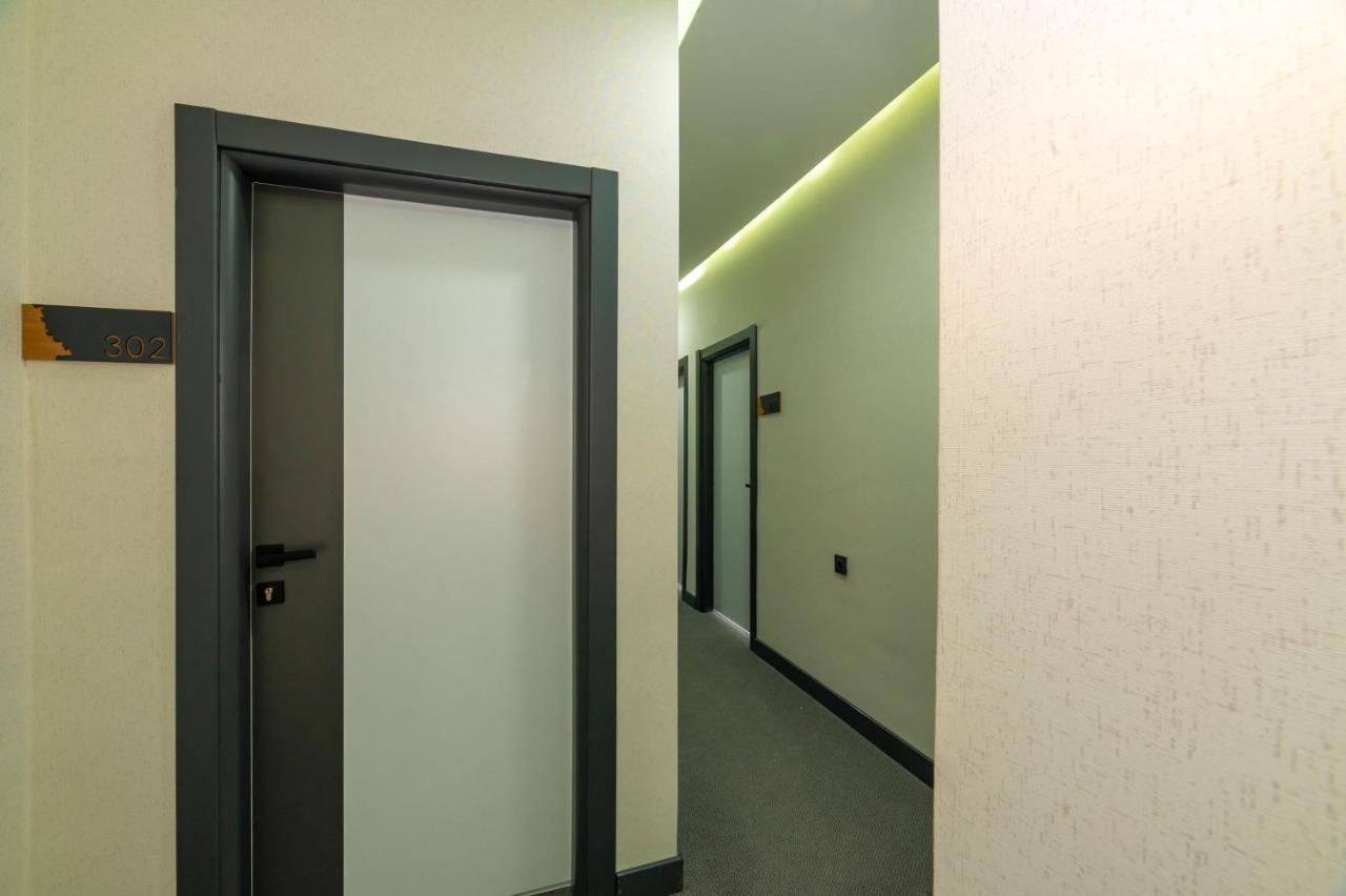 Arnavutkoy Melanj Airport Hotel מראה חיצוני תמונה