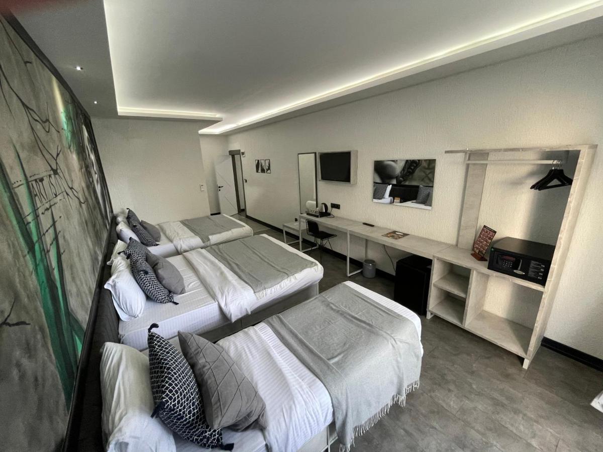 Arnavutkoy Melanj Airport Hotel מראה חיצוני תמונה